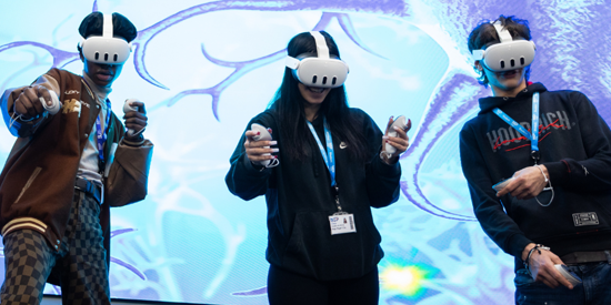 Students testing the VR environment as a means of enhancing learning.